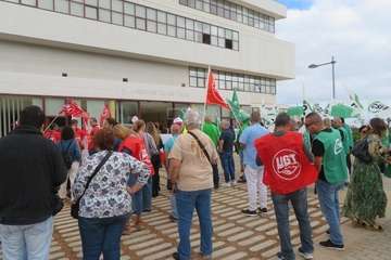 Protesta de los trabajadores del Ayuntamiento de Telde/TA.